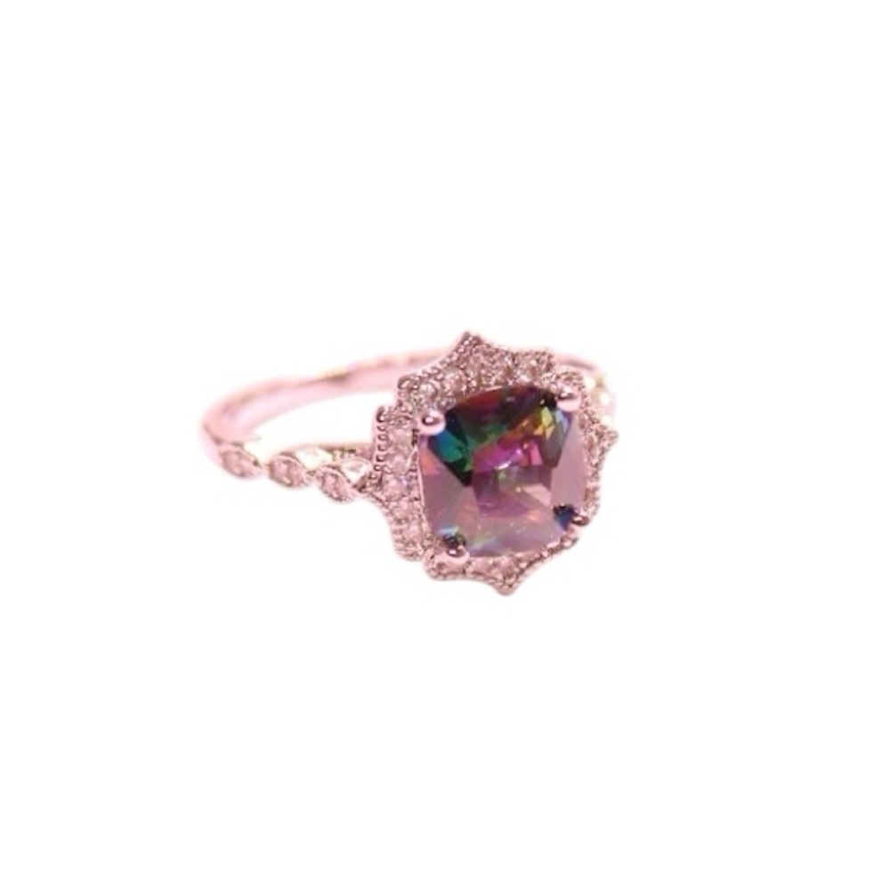 Silvery Ring Beautiful Gemstone Centerpiece - Picture 2 of 3
